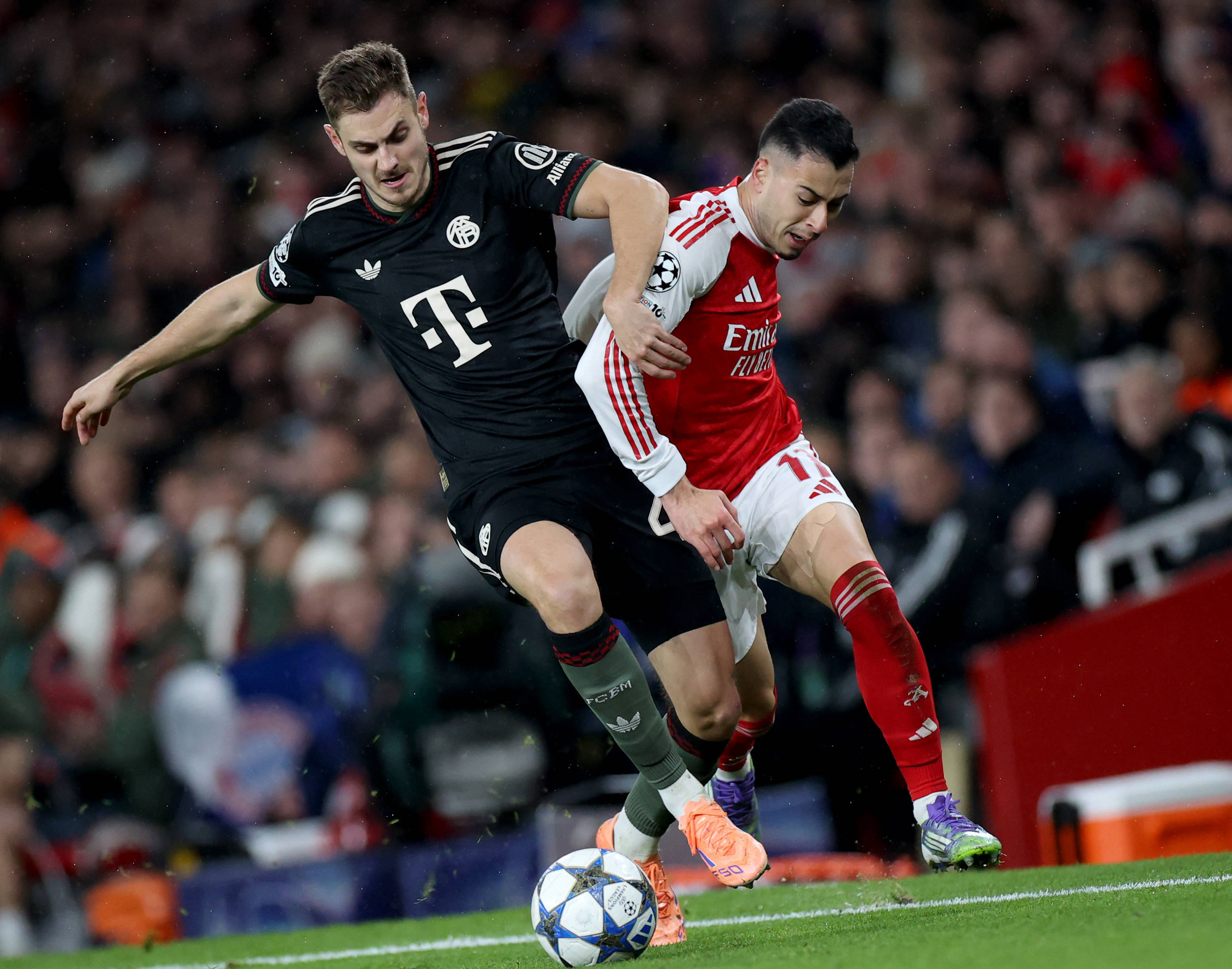 弗里克：拉菲尼亚未入选FIFA最佳阵简直是笑话，他配得上（弗里克：FIFA最佳阵容没有拉菲尼亚堪称笑话，他理应入选）