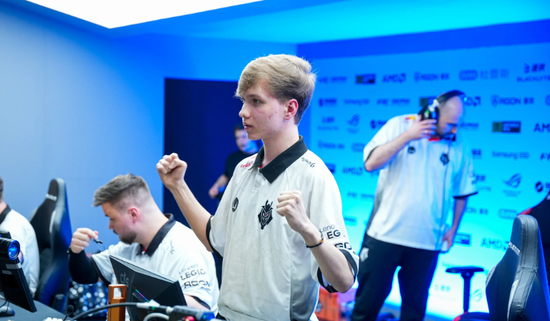 G2官宣：正式告别主教练GrabbZ、分析师Duffman